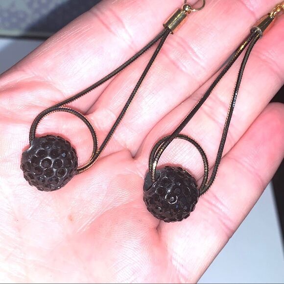 Long Dangling Black & Gold Earrings (T1) - Picture 2 of 6